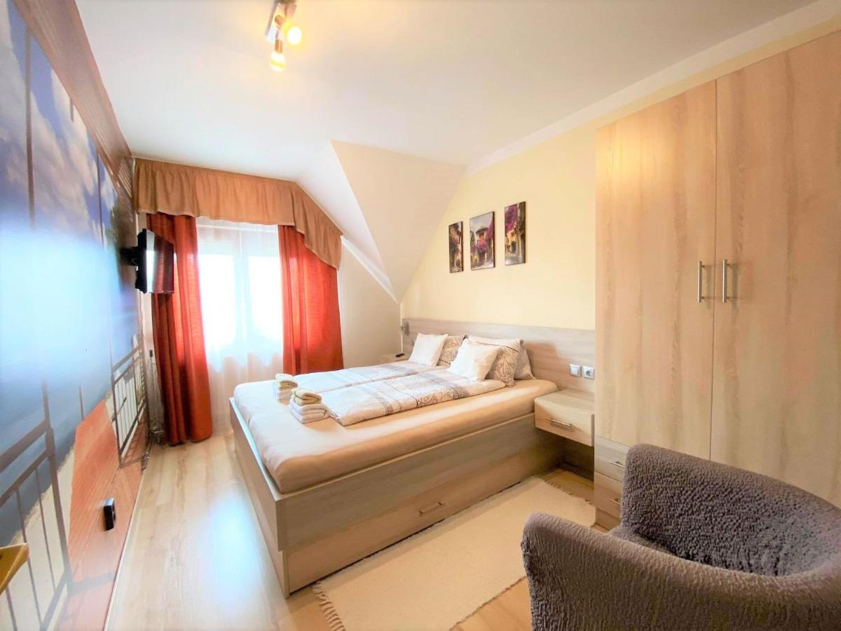 Apartman Siesta Buek - Buekfuerdo Exterior foto