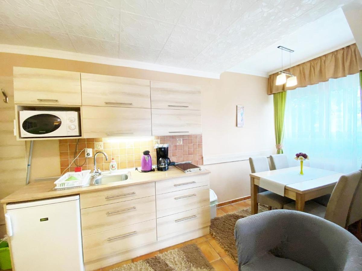 Apartman Siesta Buek - Buekfuerdo Exterior foto
