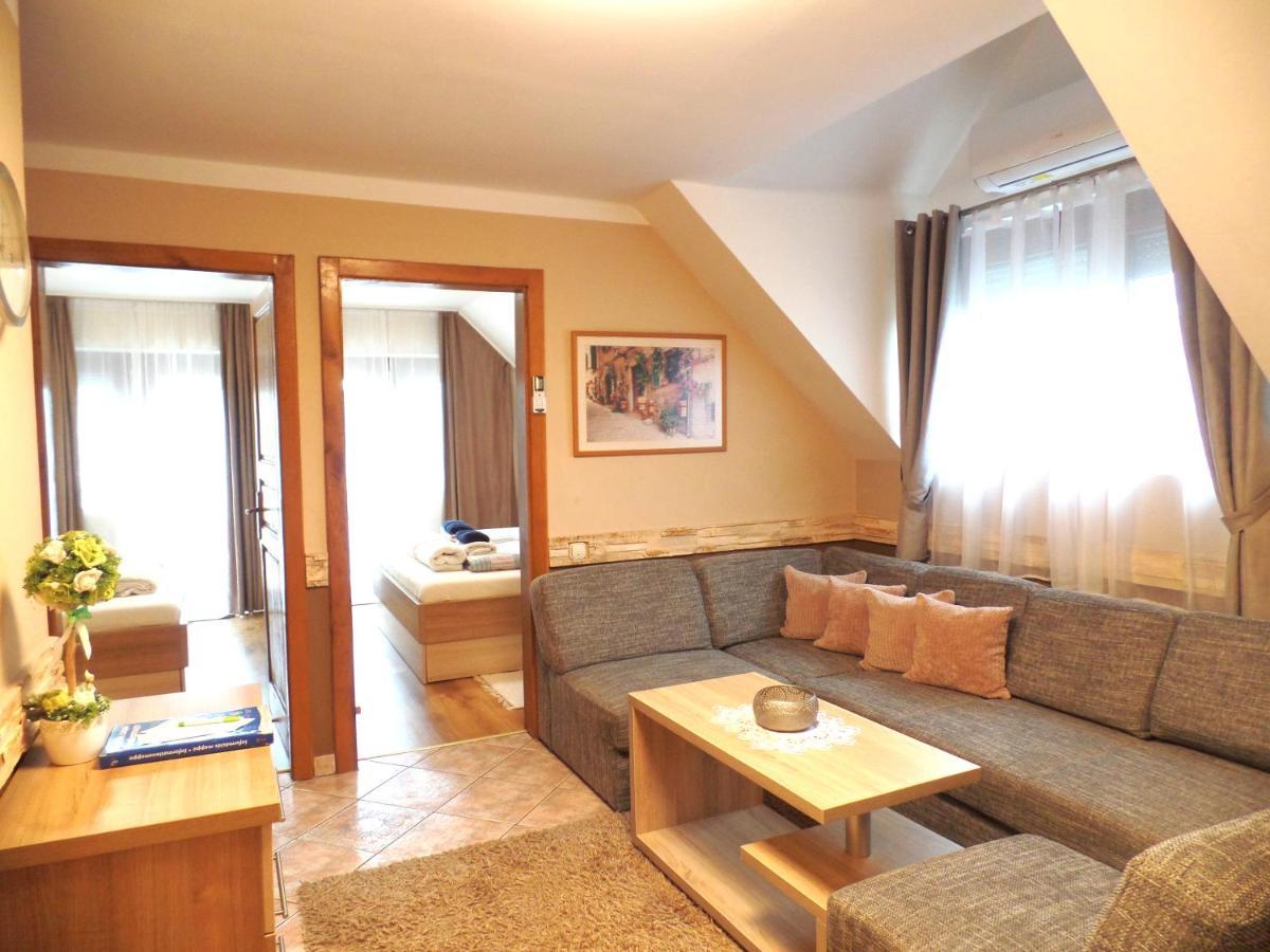 Apartman Siesta Buek - Buekfuerdo Exterior foto