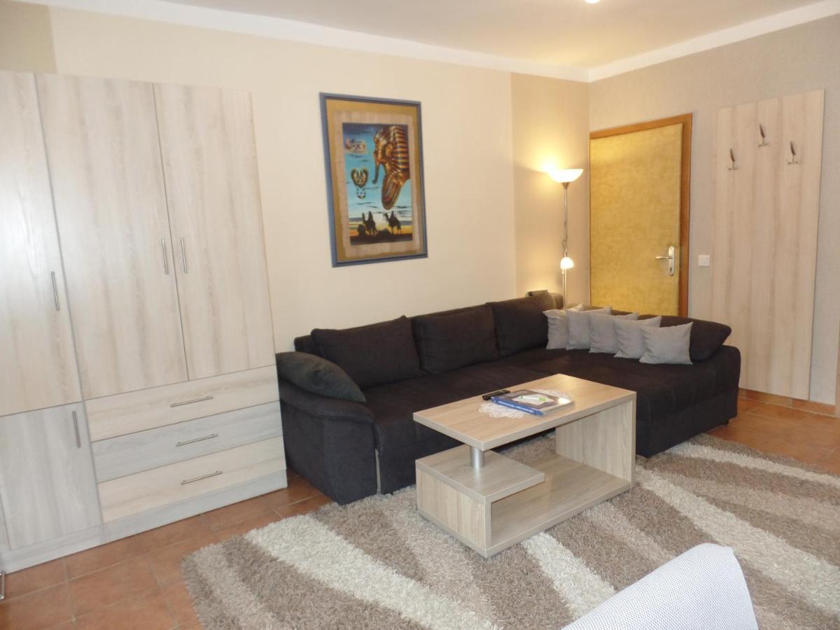 Apartman Siesta Buek - Buekfuerdo Exterior foto