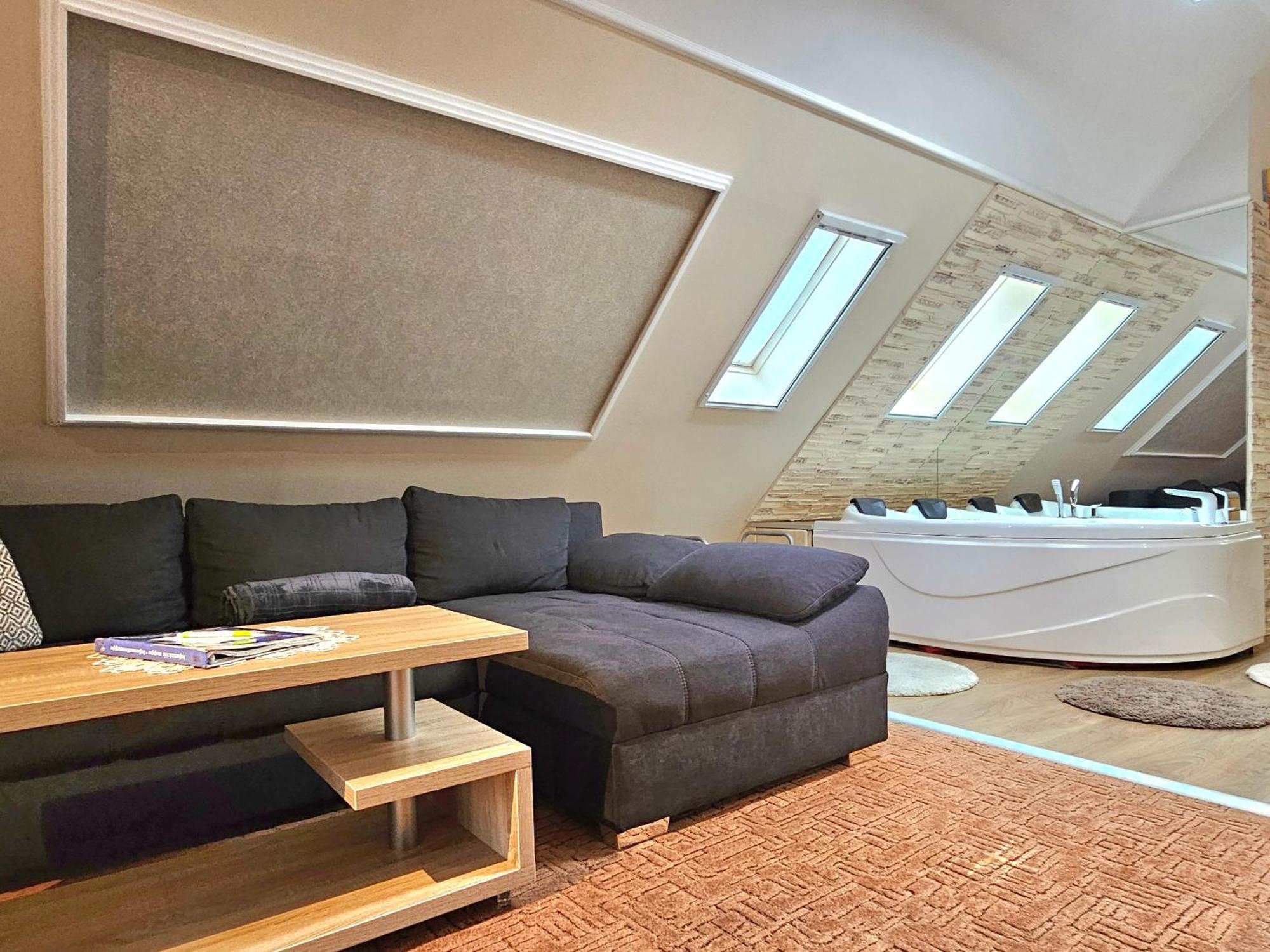 Apartman Siesta Buek - Buekfuerdo Exterior foto