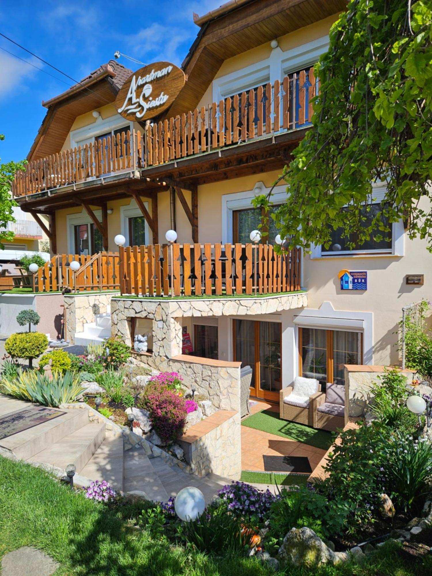 Apartman Siesta Buek - Buekfuerdo Exterior foto